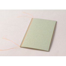 Cuaderno Happily Ever Paper Mrs.Stitches verde 14x21,5 cm